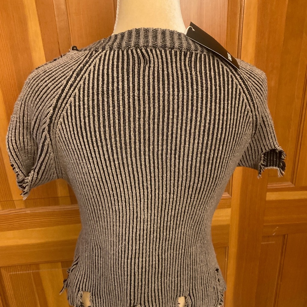 Authentic DIESEL Distressed Sweater. Small - Picture 7 of 16
